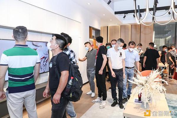 线下新品发布+线上直播带货，曲美家居广州建博会爆卖1.6亿