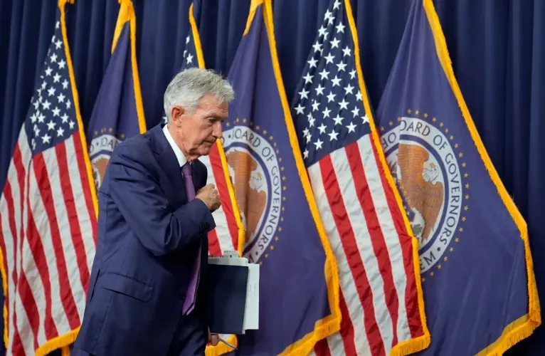 美联储决议全文：暂停降息，米兰和沃勒投下反对票