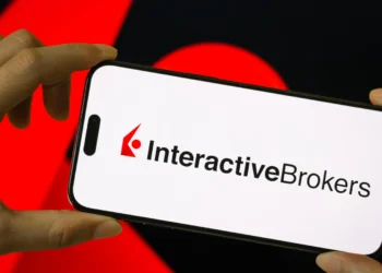 盈透證券 Interactive Brokers 開放「加密貨幣轉帳」功能，允許用戶一站式管理股票與比特幣