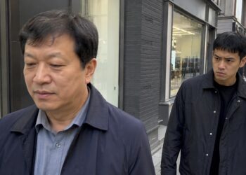 韓國散戶賠錢恨！拿刀跟蹤「投資老師」連捅多次，理財Youtuber人人自危