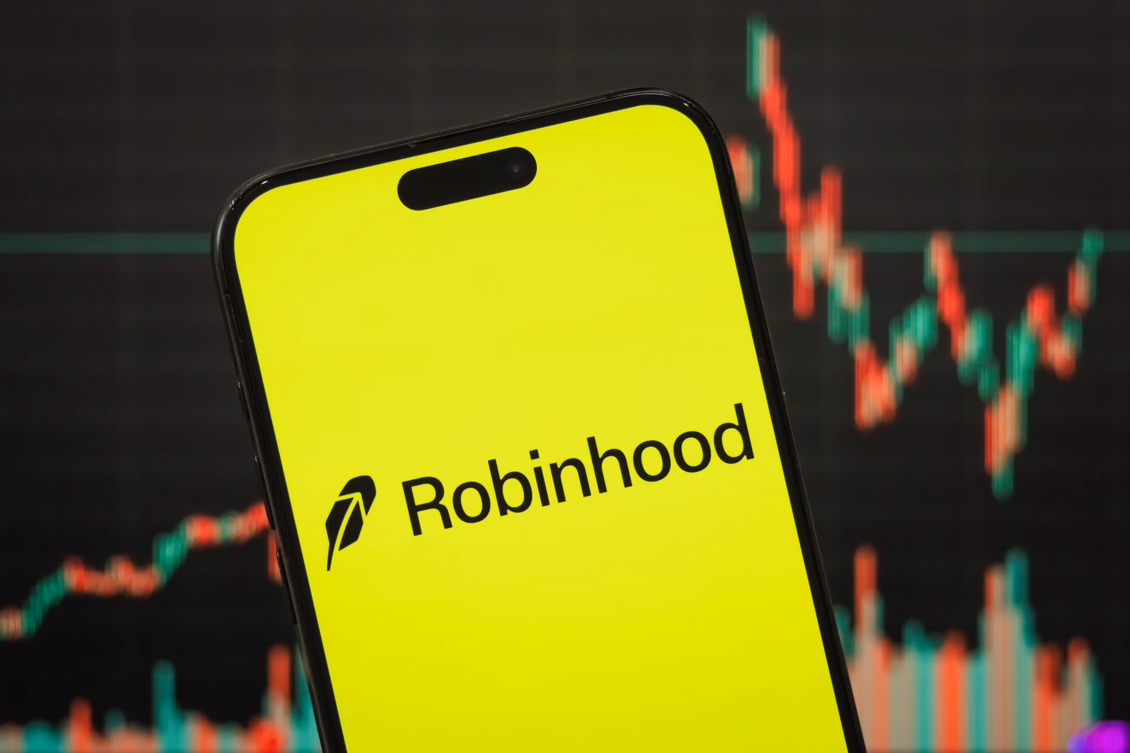 Robinhood创了史上最好的业绩，但股价却跌了快一半