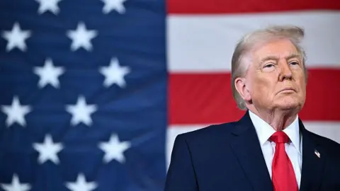 看完9年前NBC新闻特辑，读懂特朗普的一切疯狂