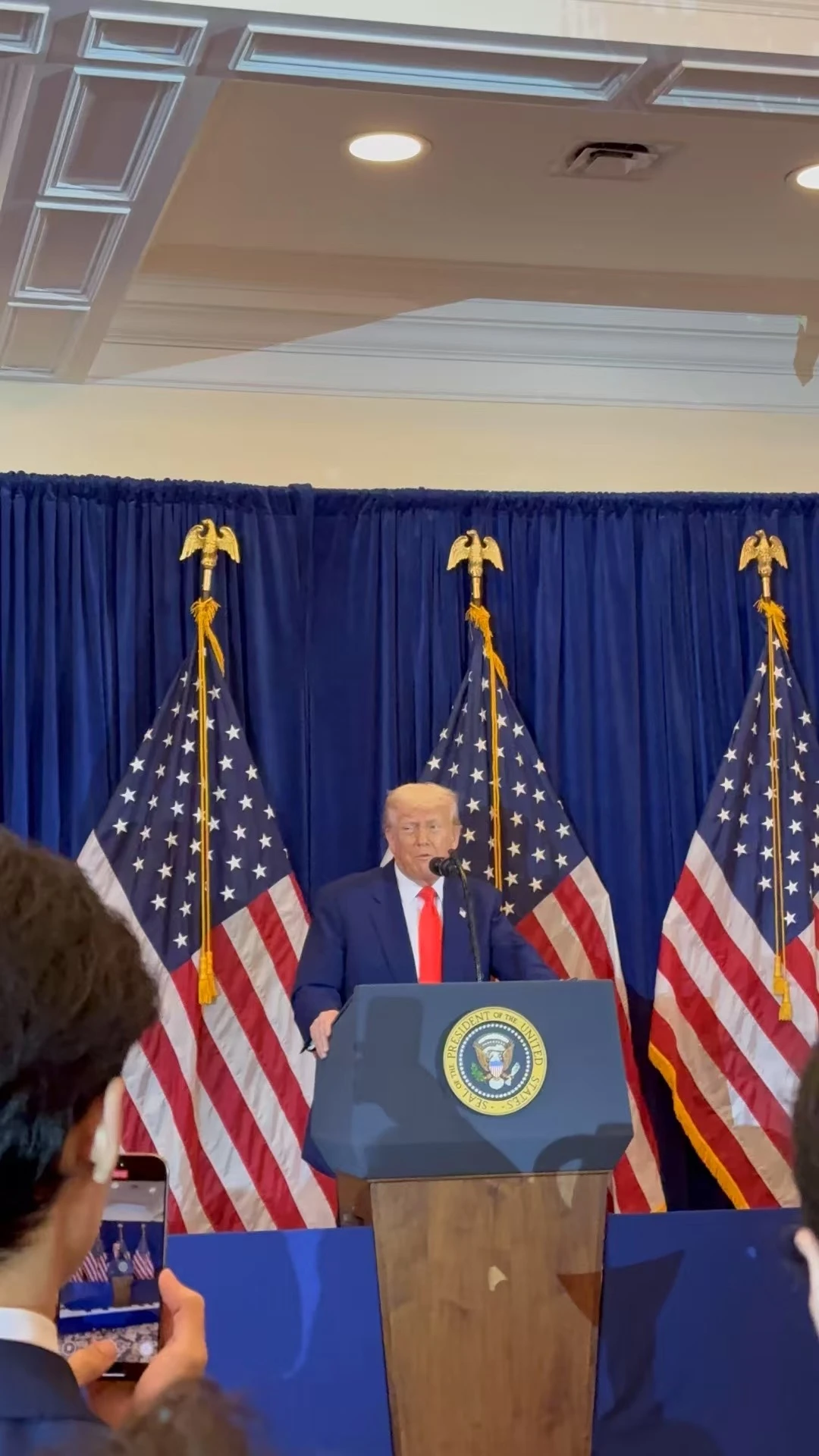 总统特权变现记：特朗普家族如何用TRUMP代币收割加密市场？
