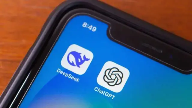 DeepSeek霸榜App Store，中国AI搅动海外科技圈