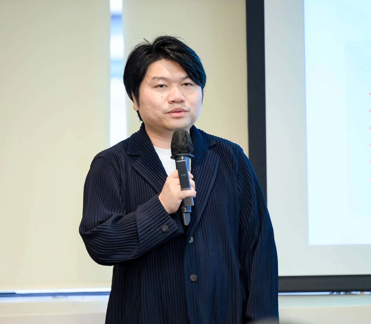 彭博十问京东币链CEO：即将推出的稳定币不只锚定港元