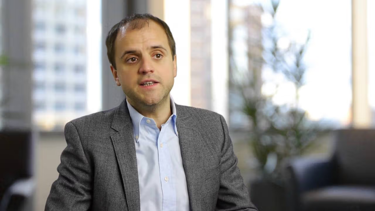 对话麻省理工经济学家：不必恐慌“AI末日论”，验证能力是稀缺资源