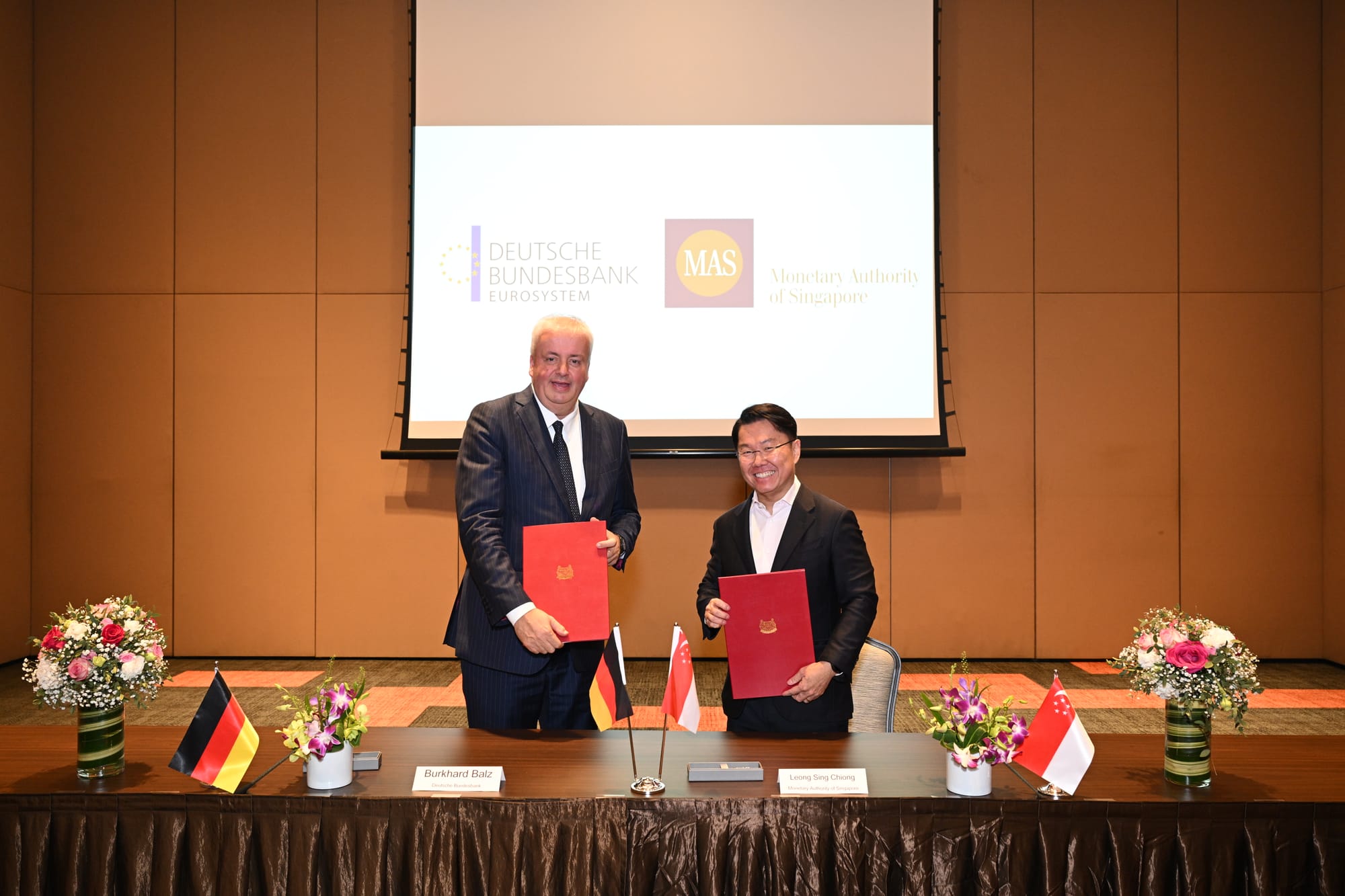 Singapore, Germany Central Banks Sign MoU on Cross-Border Tokenised Asset Settlement