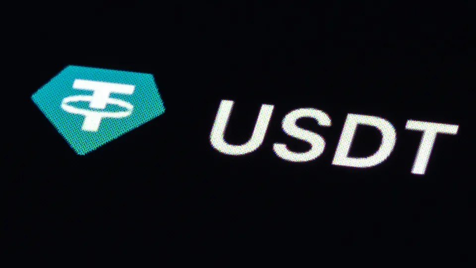 Tether的双币棋局：用一个听话的USAT，换一个永远自由的USDT