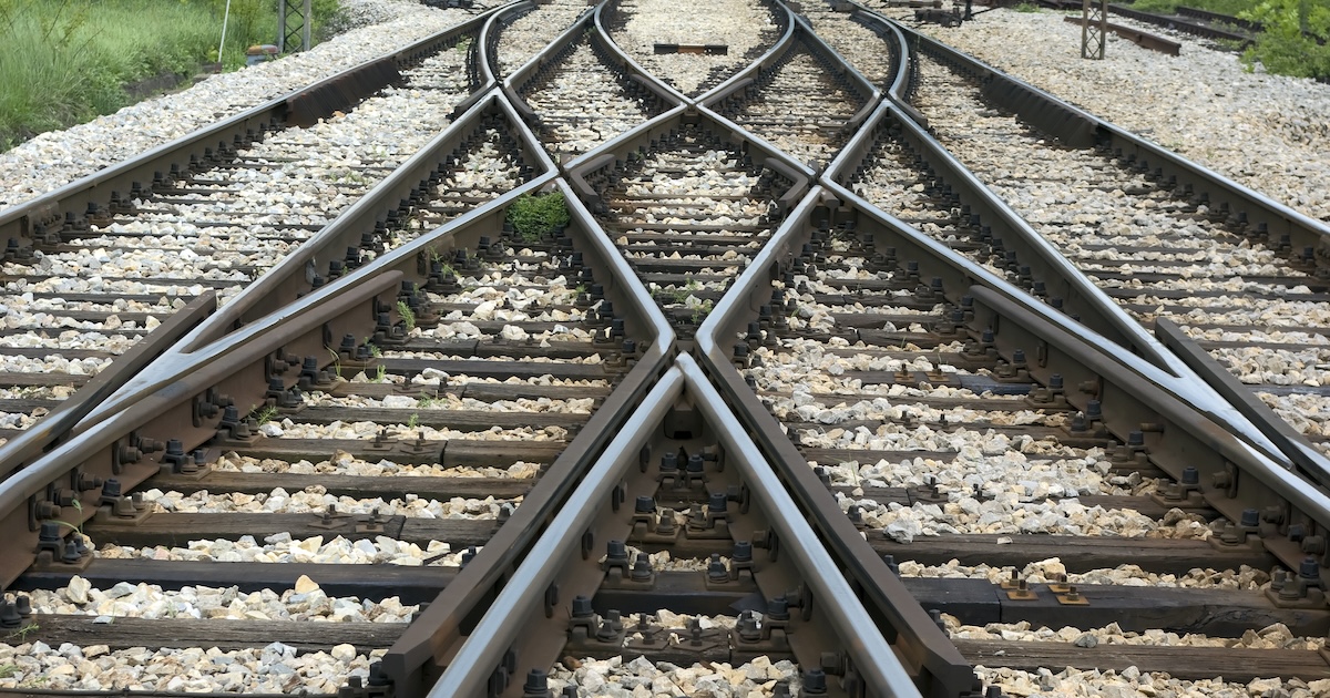 JR九州が金融参入へ、SBIと提携　銀行から仮想通貨まで＝日経