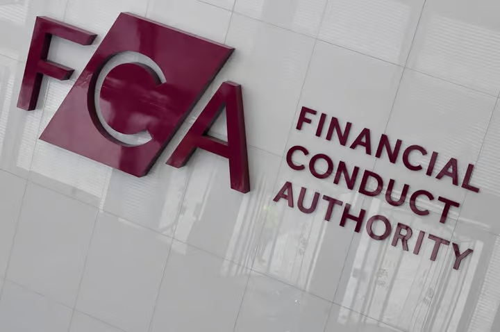 英国FCA一次性砸出加密新规，稳定币资本门槛骤降背后藏着什么信号