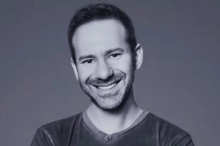 43岁富豪离世，他实控的OnlyFans曾探索加密世界