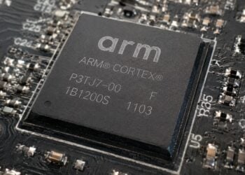 瑞銀、TD Cowen 同日上調 Arm 目標價到 475 鎂，理由是自研CPU未來營收